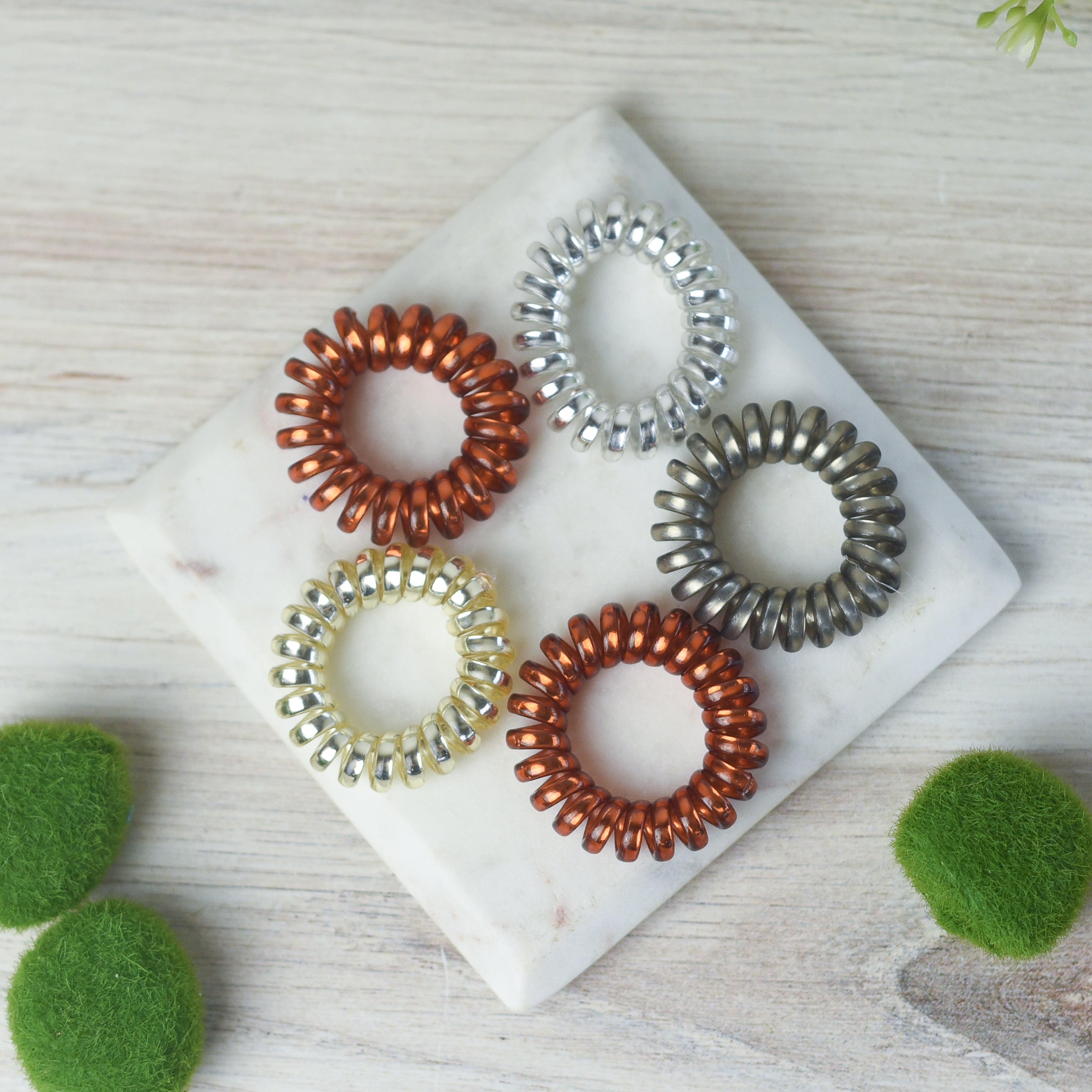 Medium Hair Coil Set in Mixed Metals