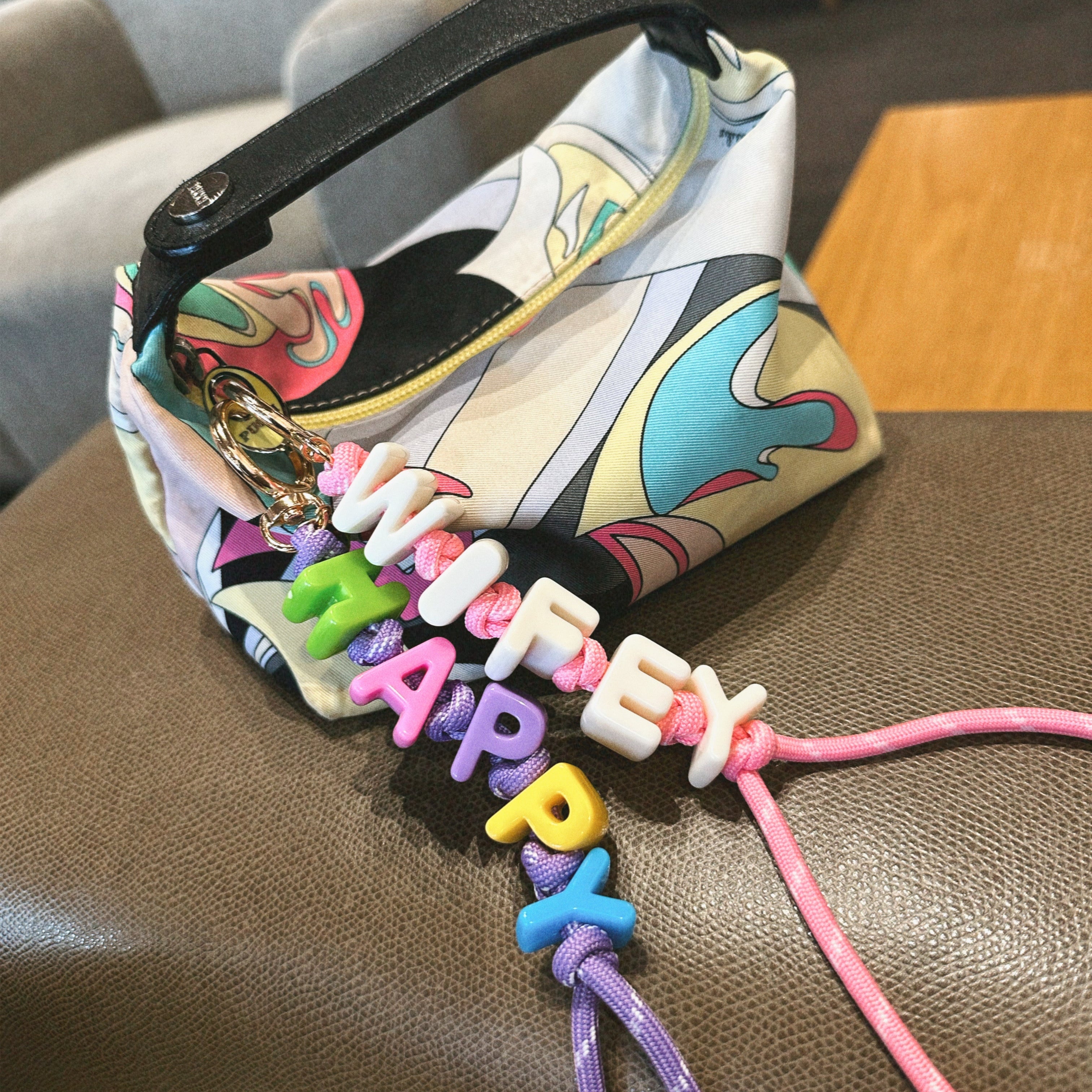 HAPPY ♡ bag charm