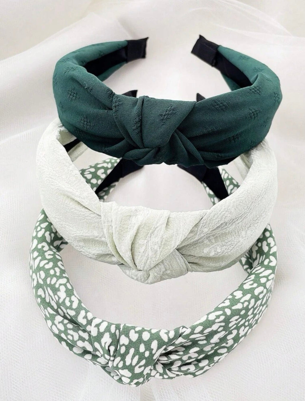 Beautiful Knotted Headband