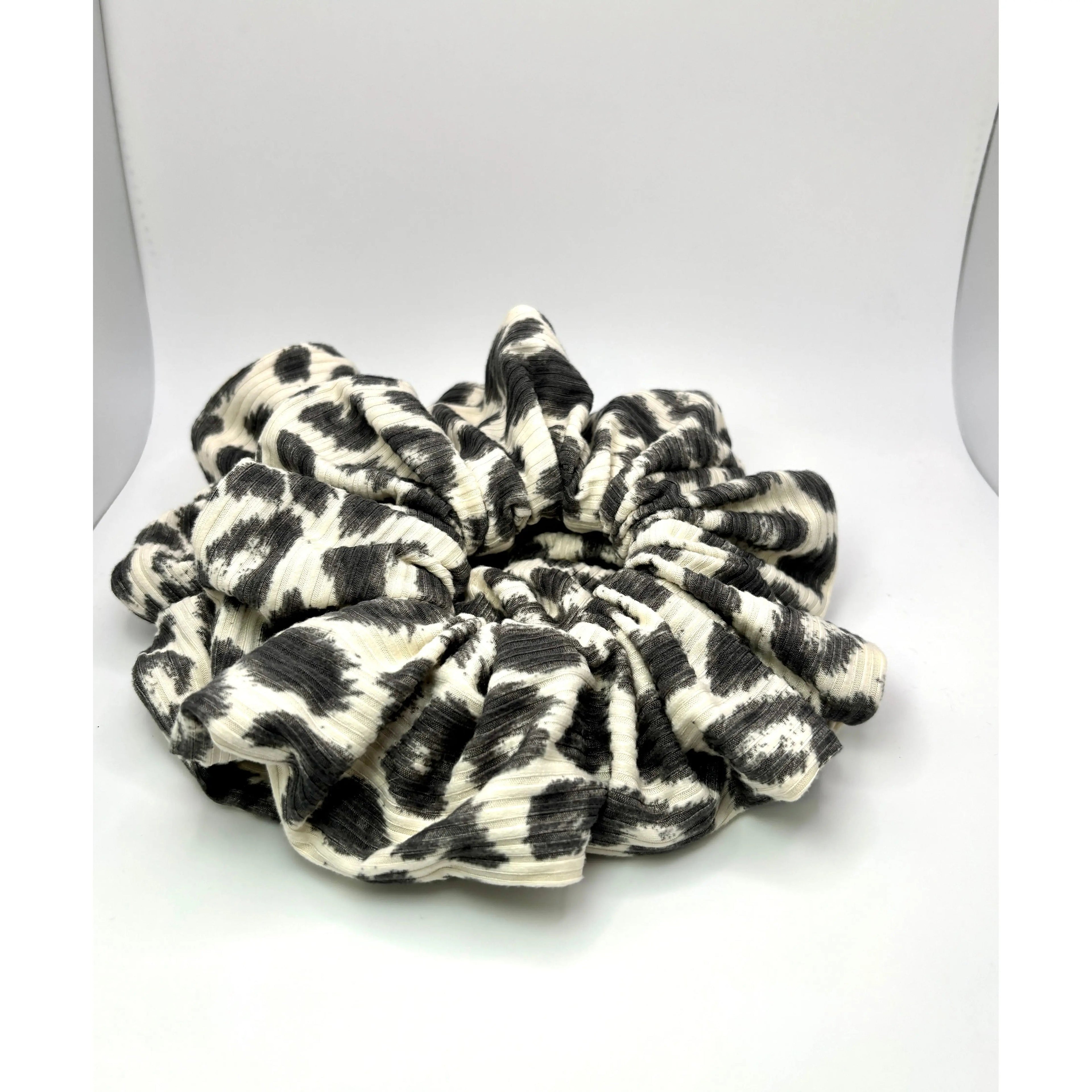 Grey Cheetah Ribbed Scrunchie