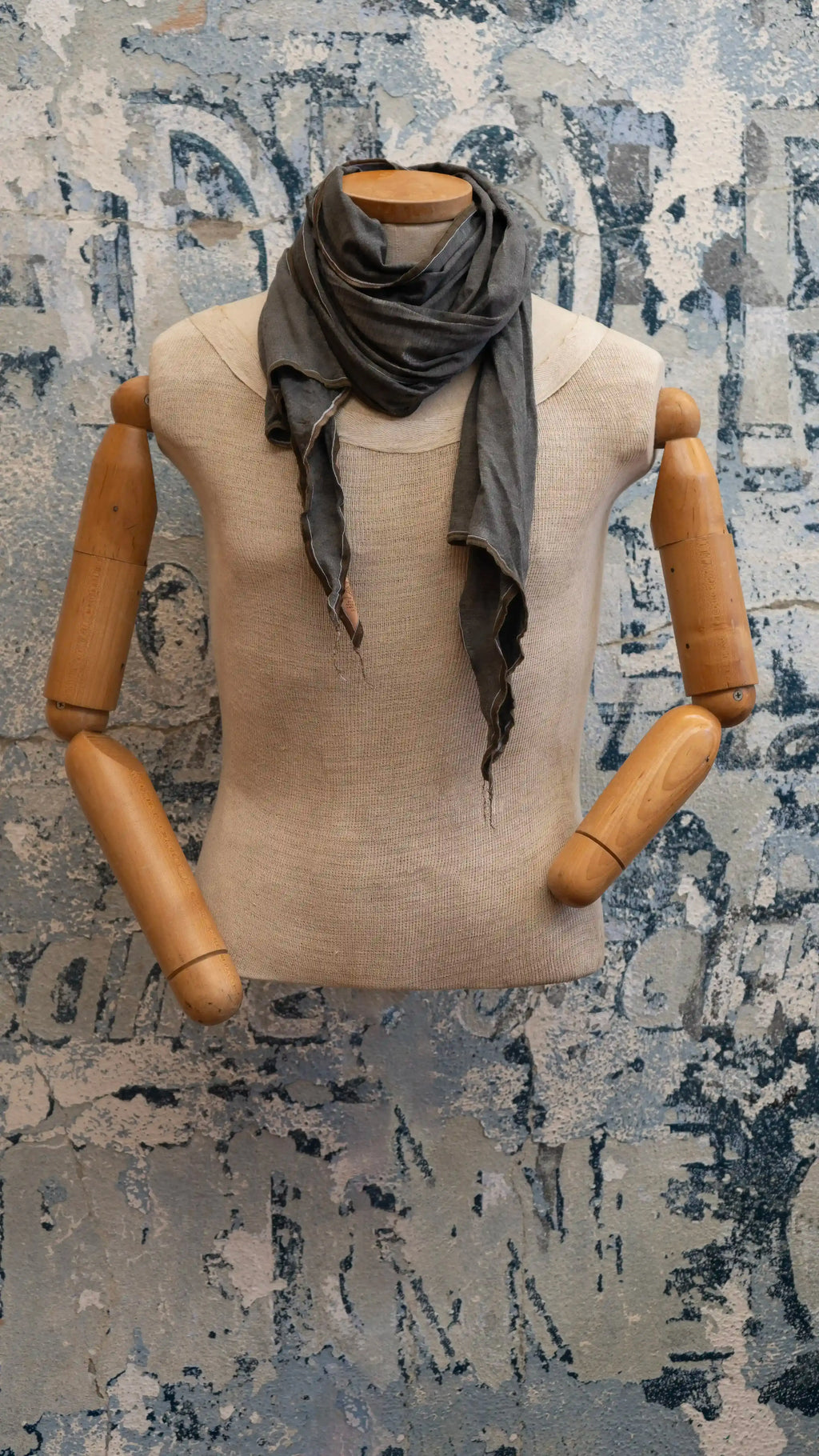 70's T Scarf