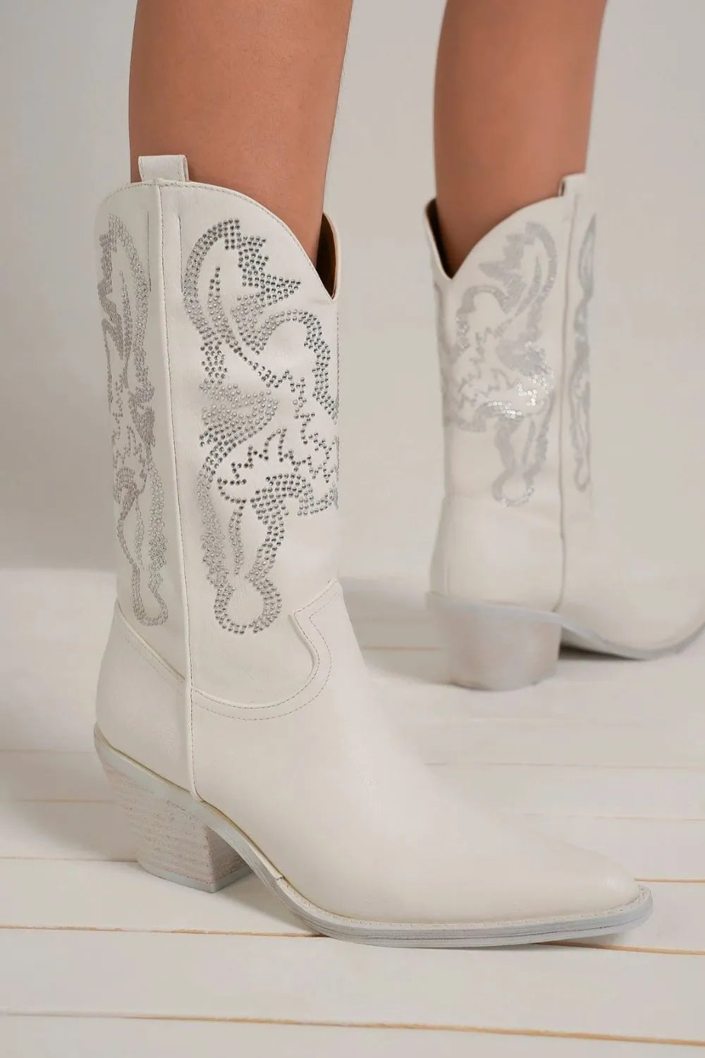 Fashion Rhinestone Detail Point Toe Boots