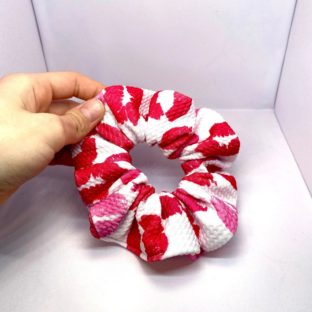 Mini Kisses Bullet Scrunchie