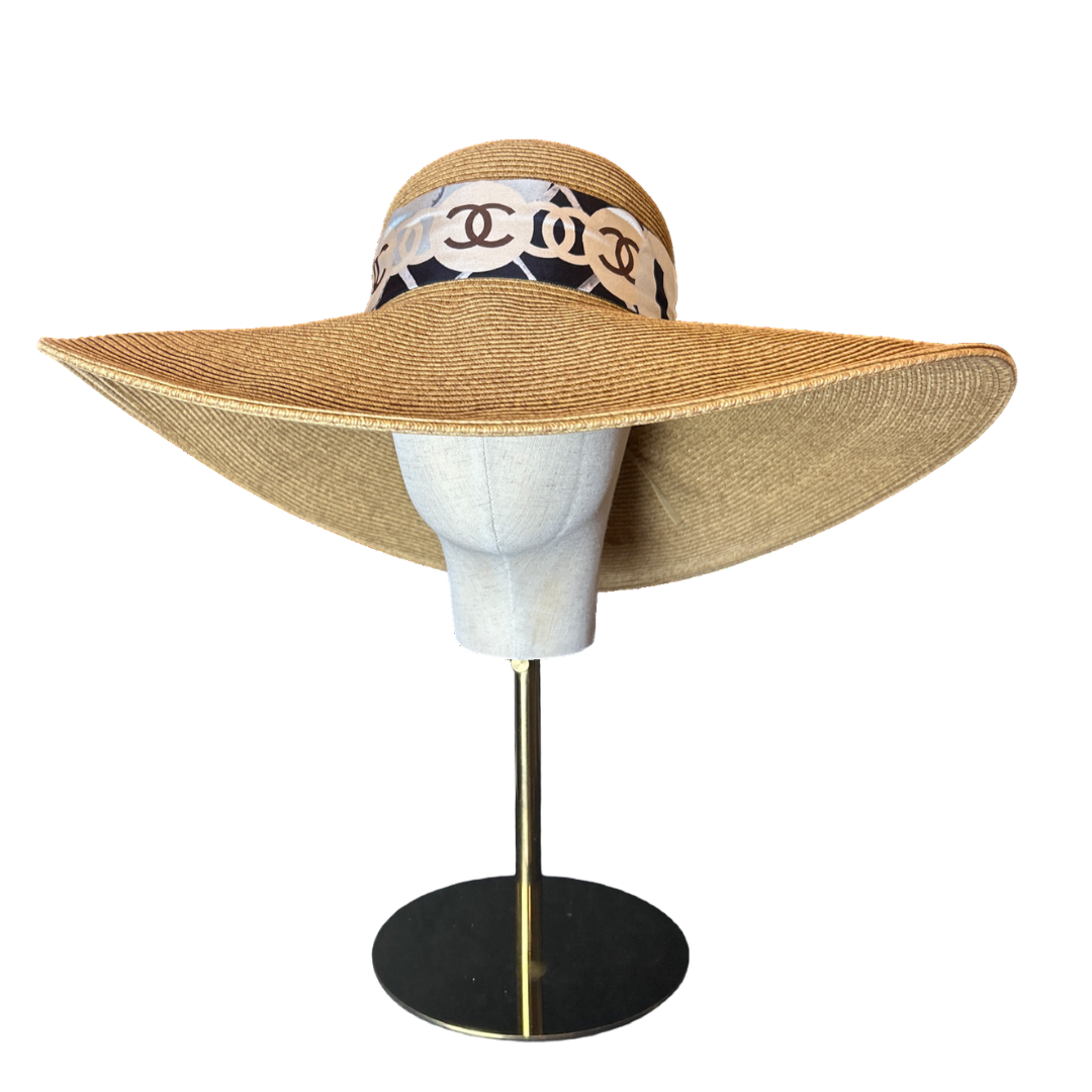 CC Logo Camellia Noir Perfect Straw Sun Hat