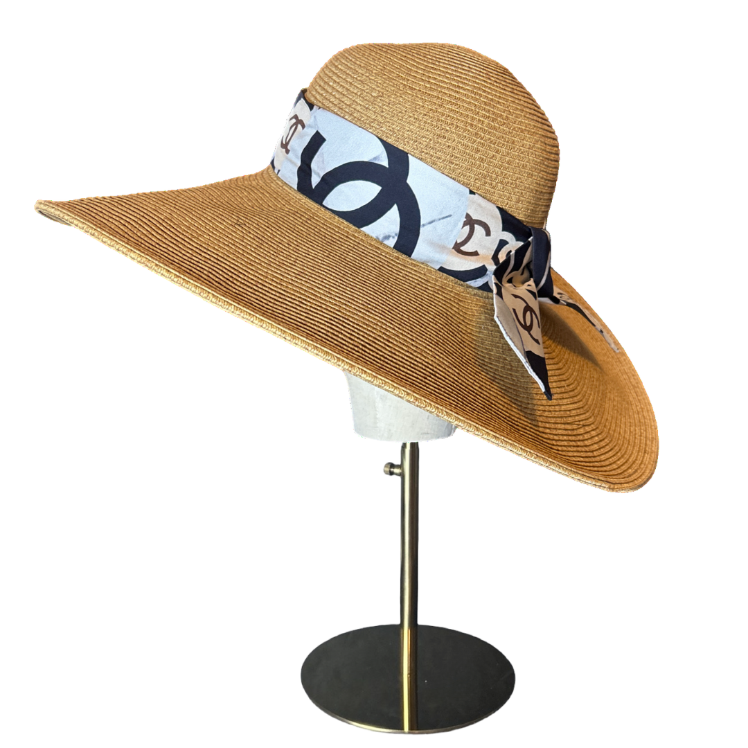 CC Logo Camellia Noir Perfect Straw Sun Hat