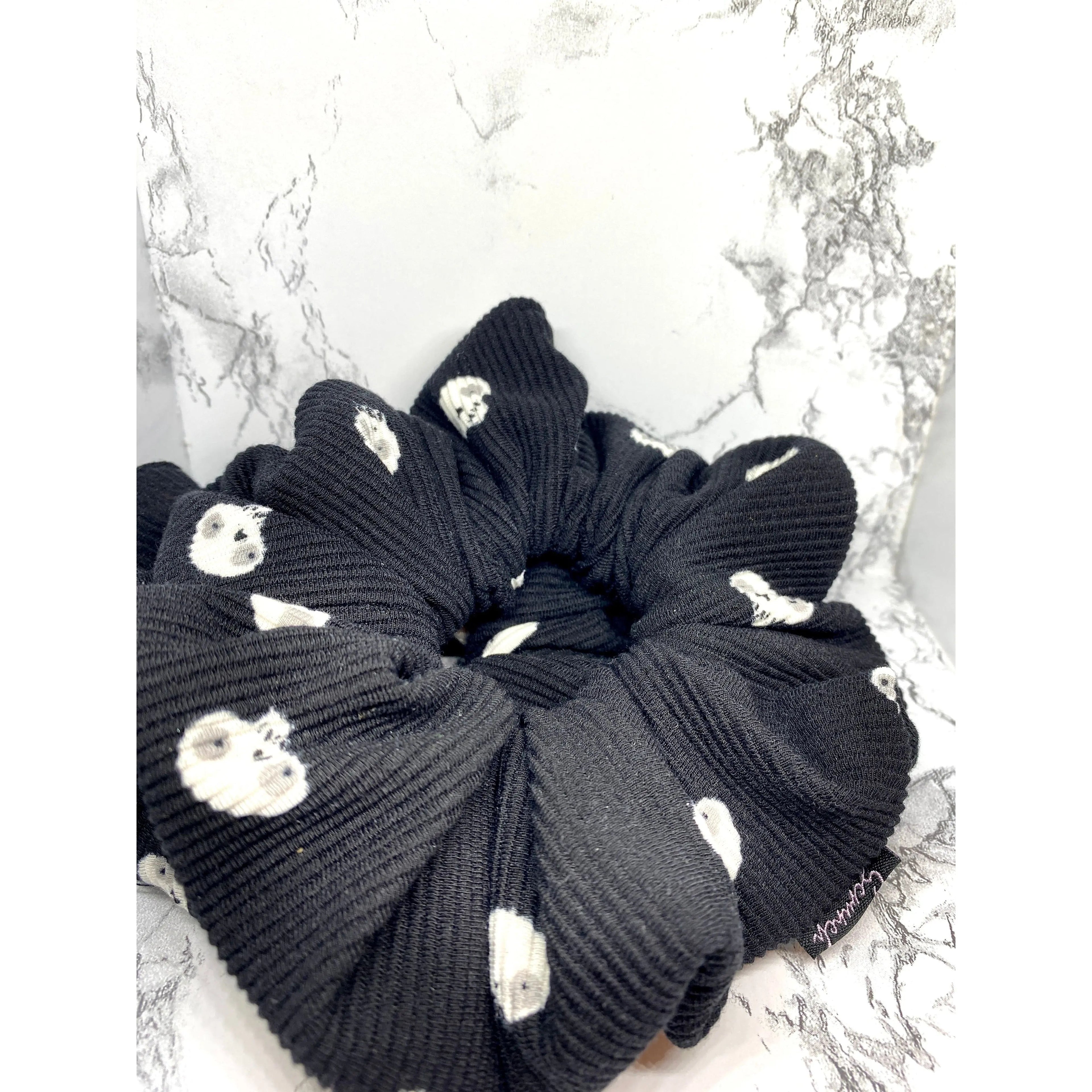Black Skulls Halloween Ribbed Scrunchie