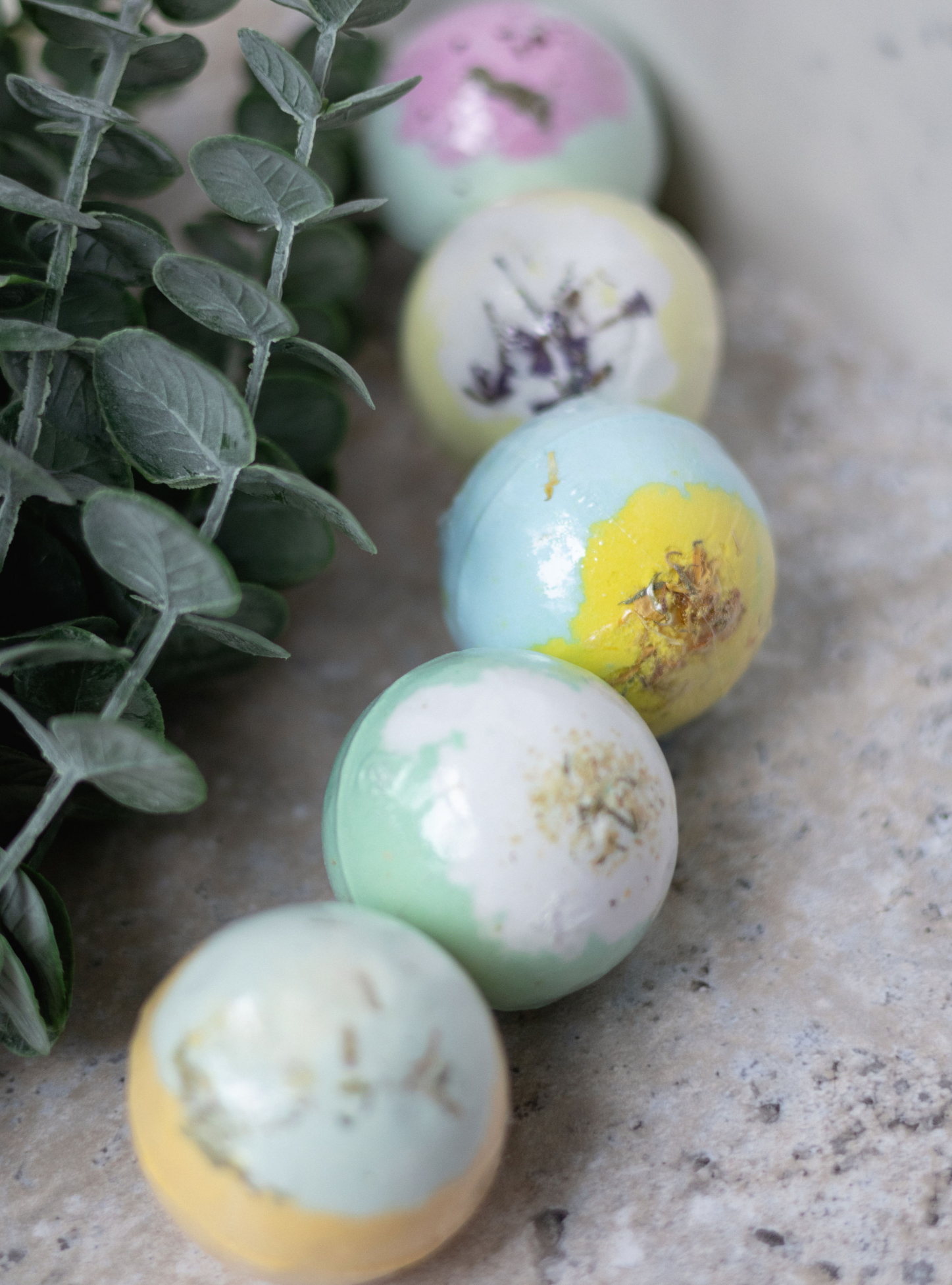 EvolutionUSA Inspire Bath Bombs for Women & Girls – 12 Flower Topped Bath Bombs Girls, Lush Womans Bathbomb Set, Organic Bath Fizzers, Luxury Gift Mothers Day, Birthday, Valentines, Easter or Self Care