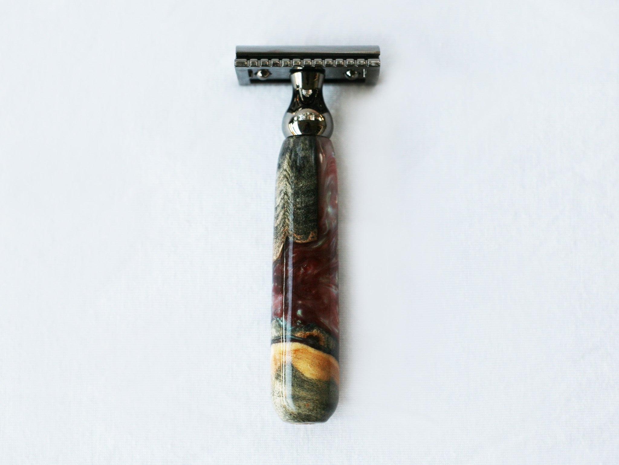 Buckeye Burl Wood Hand Crafted Shave Set with 'Chameleon' Resin safety razor, 26mm lather brush and a matching shave stand.