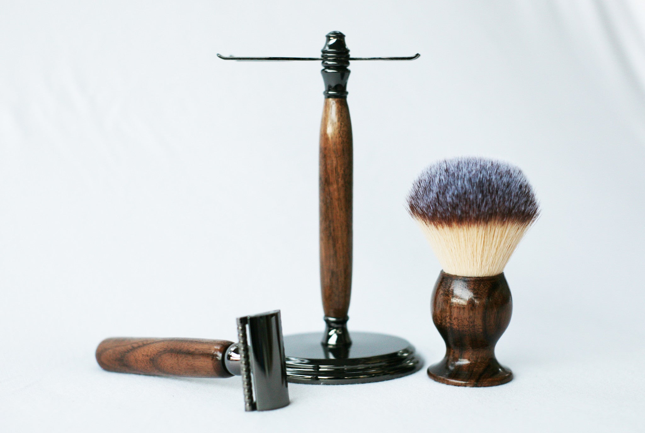 Walnut Wood Hand Crafted Shave Set with Gunmetal Safety Razor