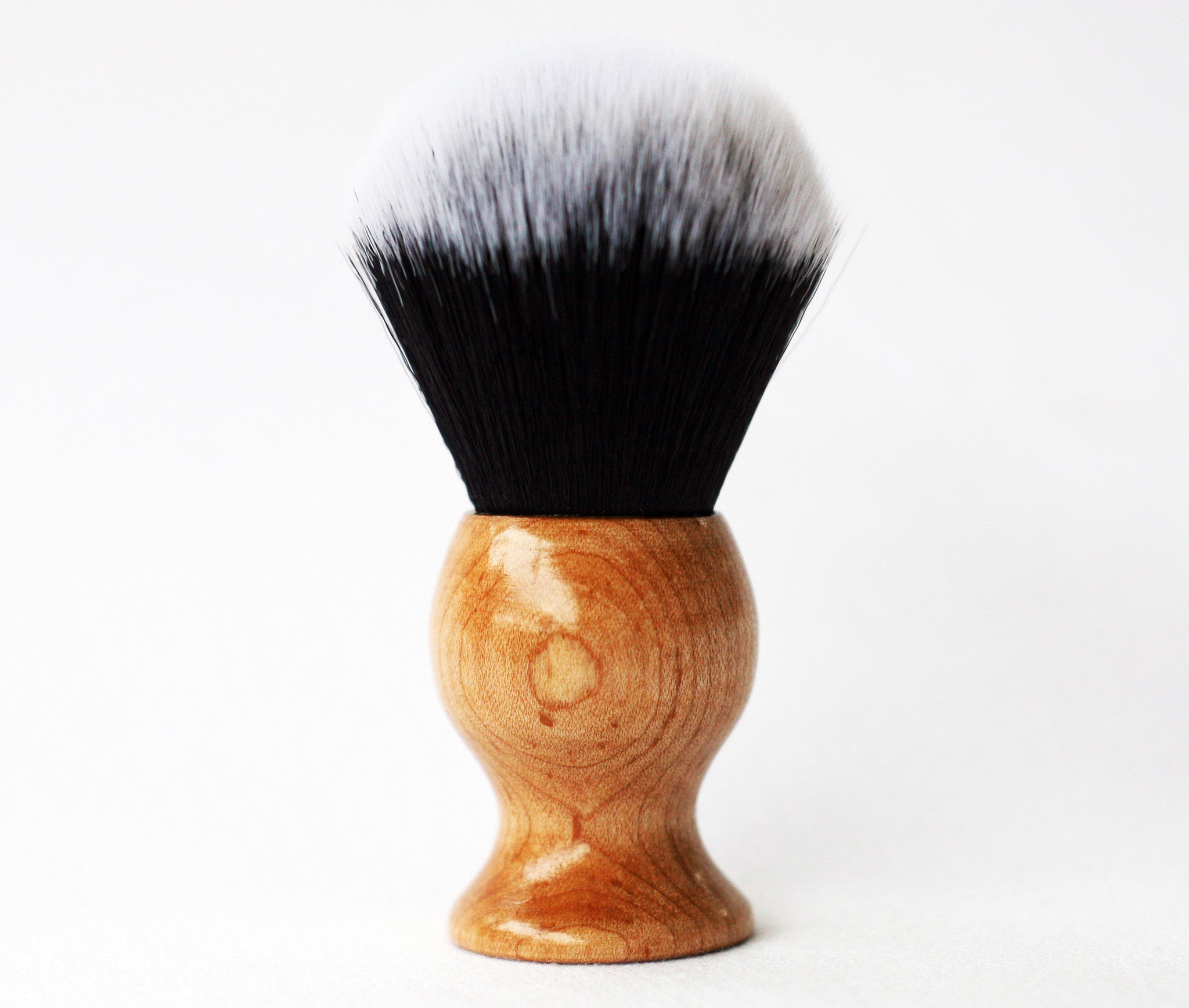 Maple Tuxedo ultra soft top strong backbone very dense shave brush