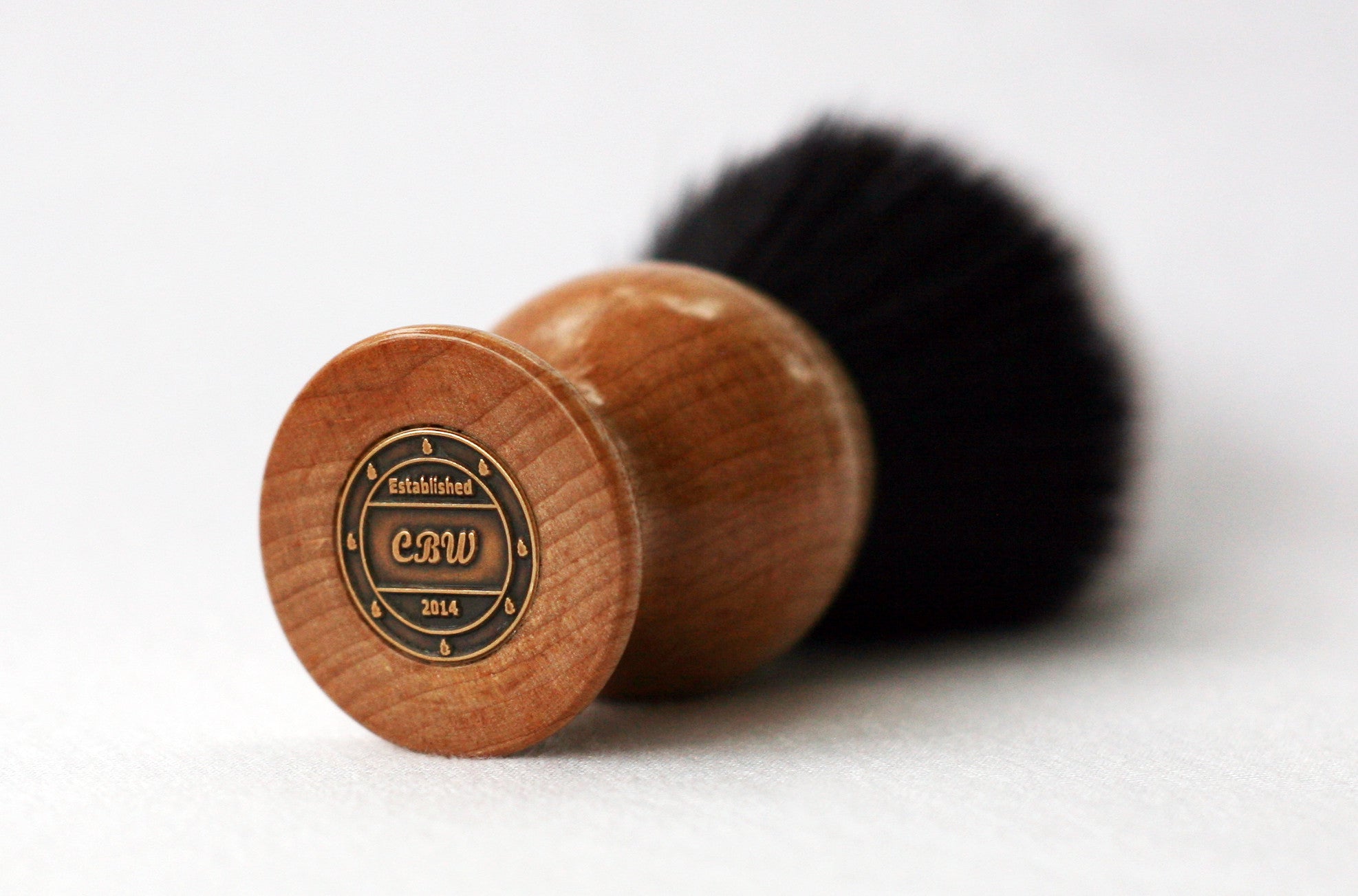 Maple Tuxedo ultra soft top strong backbone very dense shave brush