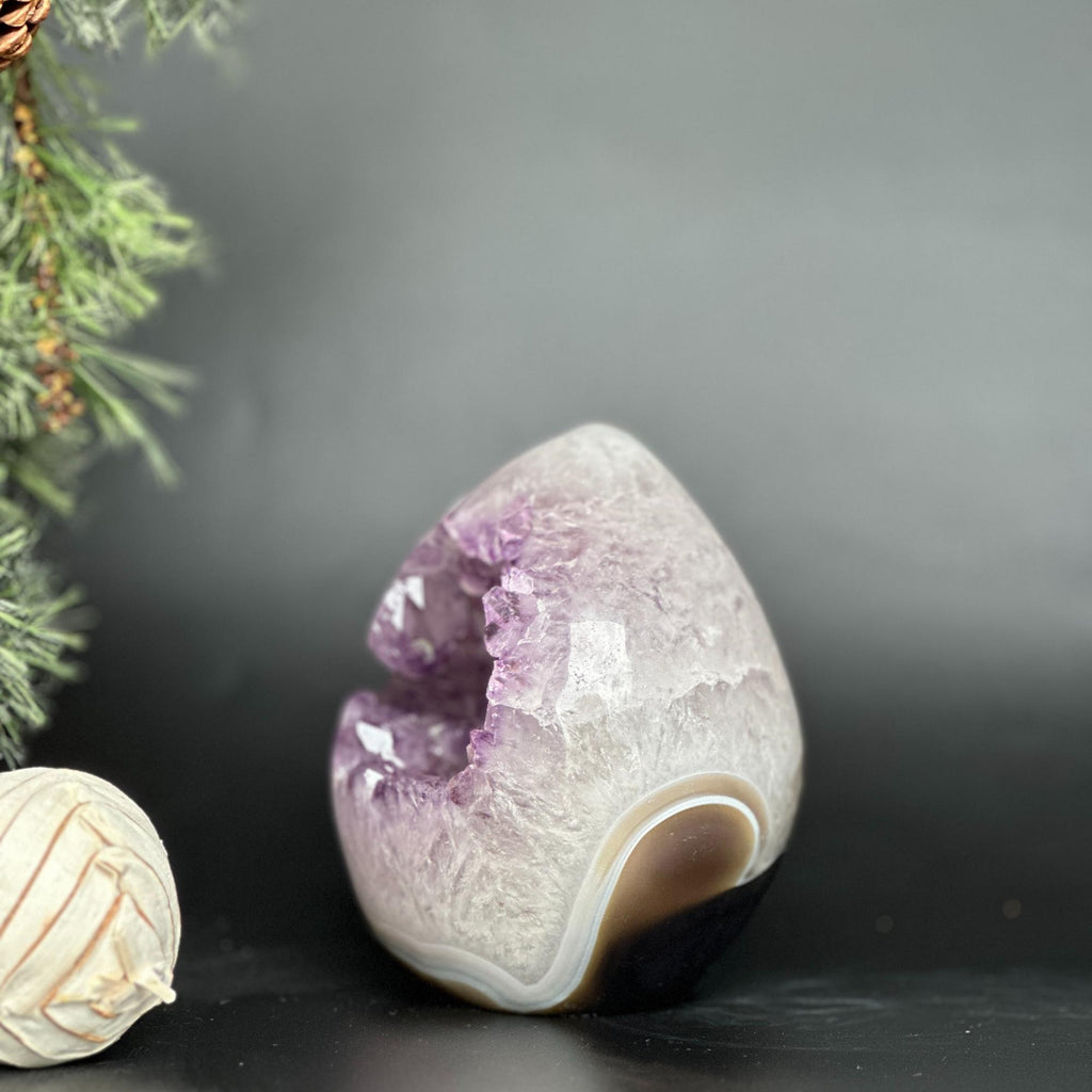 Incredible Deep Purple Amethyst Stone, Egg shaped crystal piece, AAA amethyst quality Oval Full polished Crystal