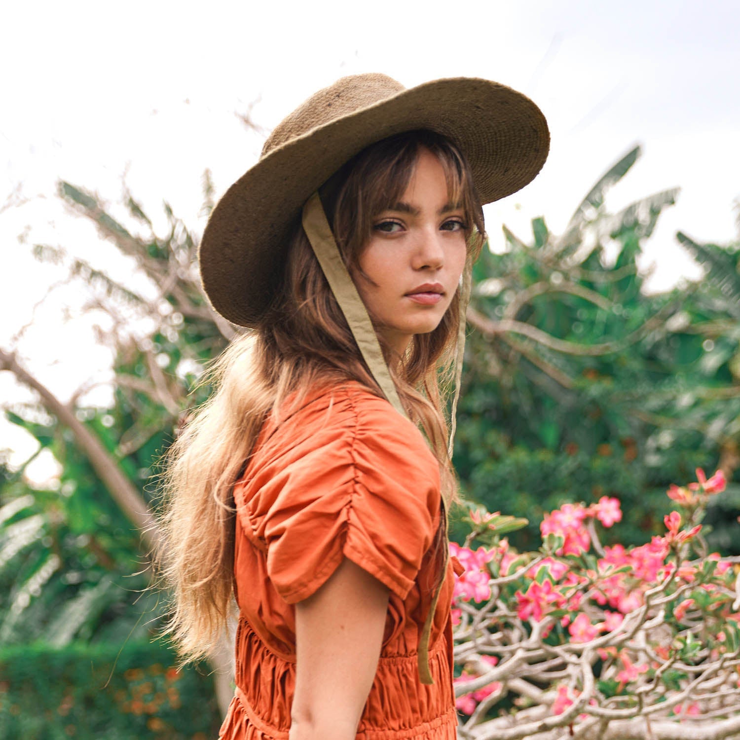 The Loli Jute Straw Hat in Neutral Beige
