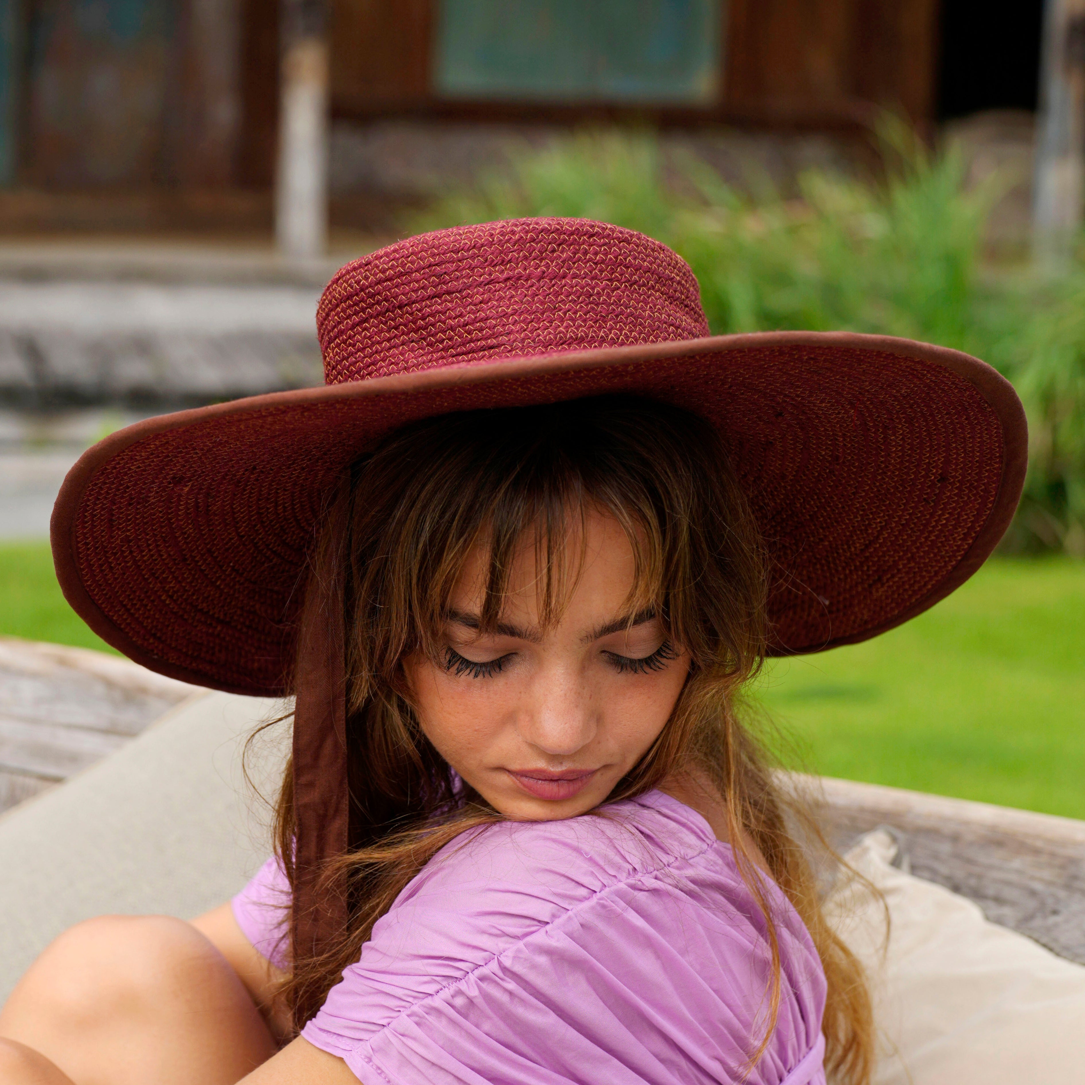 The Lolo Wide-brim Jute Boater Hat in Burgundy