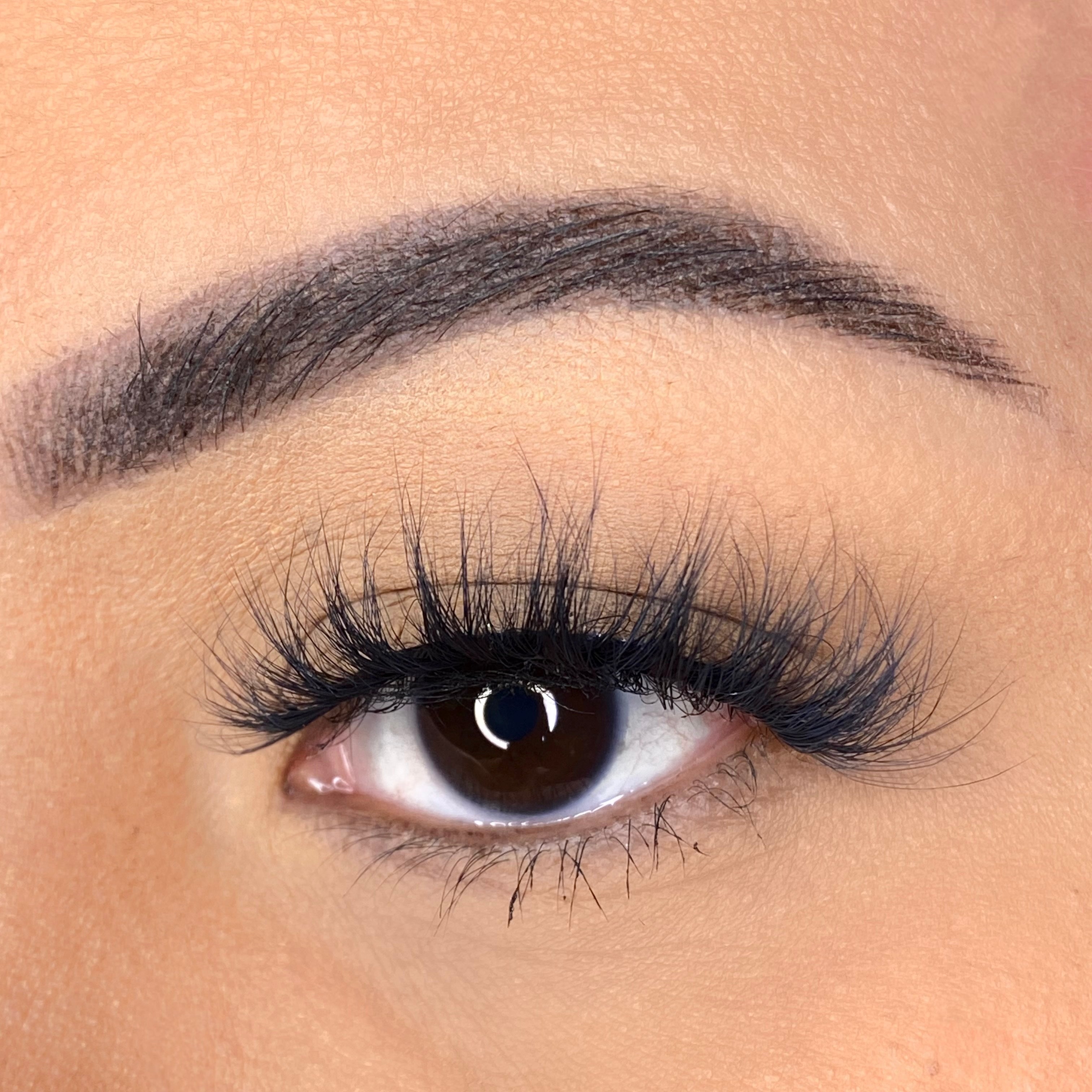 Mary Jane | Tapered Cat-Eye Medium to Full Fluffy 18-20mm