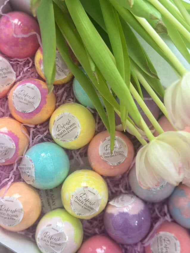 EvolutionUSA Refresh Bath Bombs for Women & Kids – 24 Lush Bath Bombs Mini Sized, Organic Bathbomb Set, Women & Kids Bath Fizz, Luxury Gift for Mother’s Day, Easter, Valentines, Birthday or Self Care