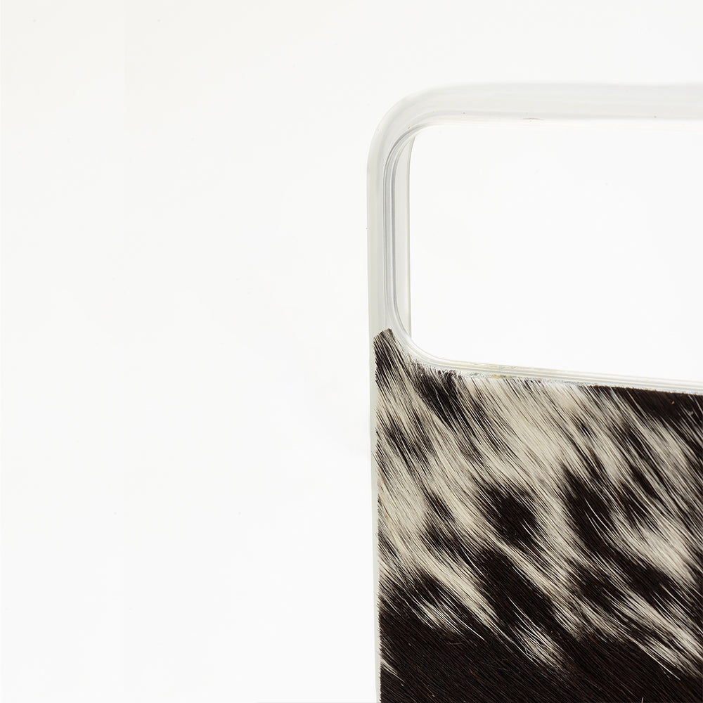 Myra Fallowline Hairon iPhone 17 Pro Max Mobile Case