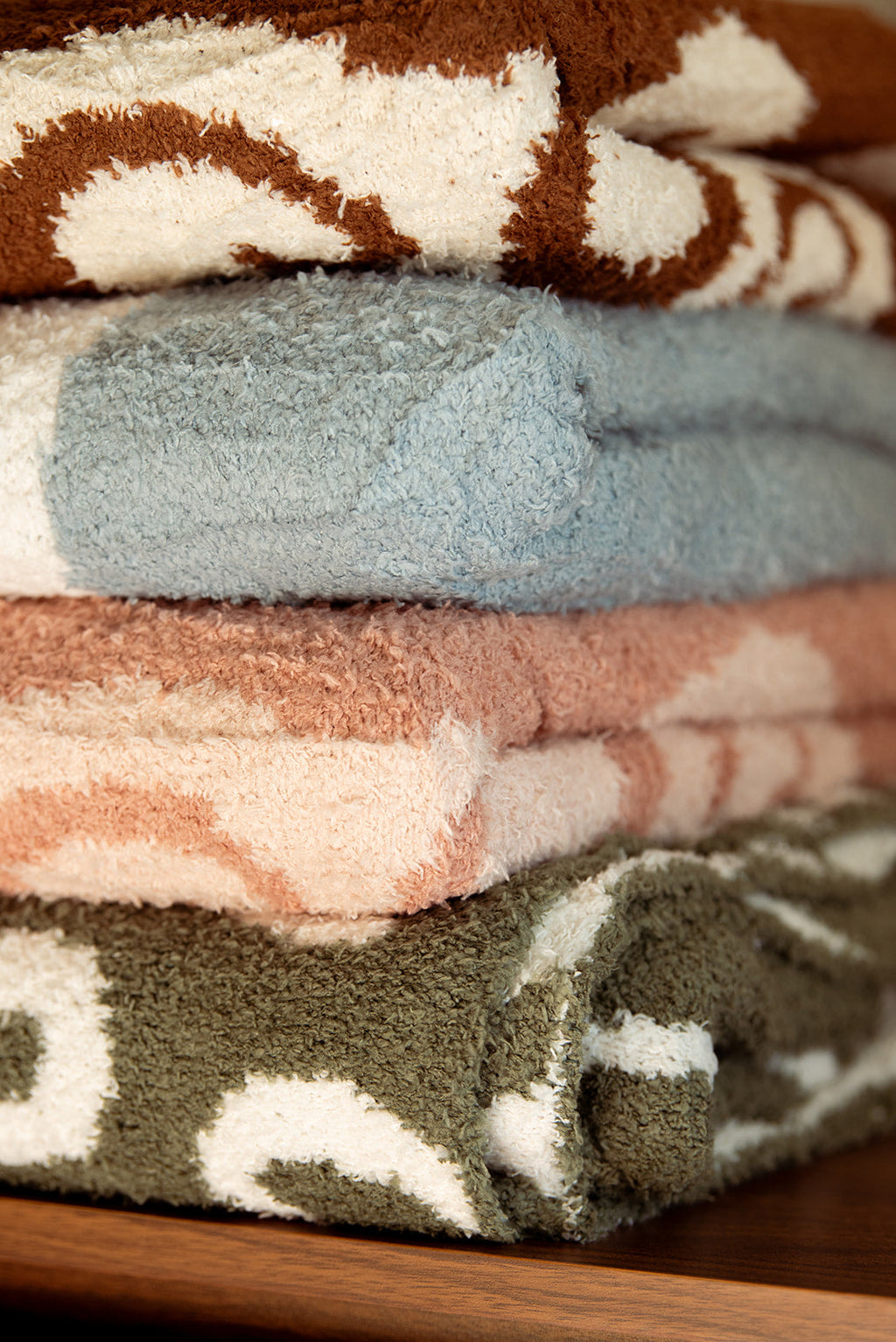 Laguna Plush Throw - Marine