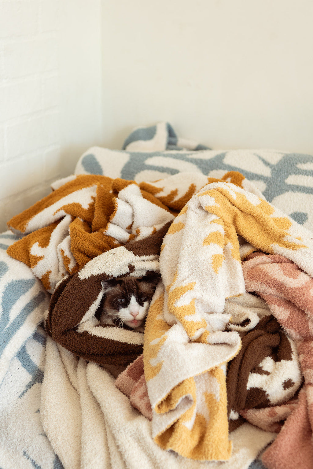 Beachcomber Plush Throw - Sand