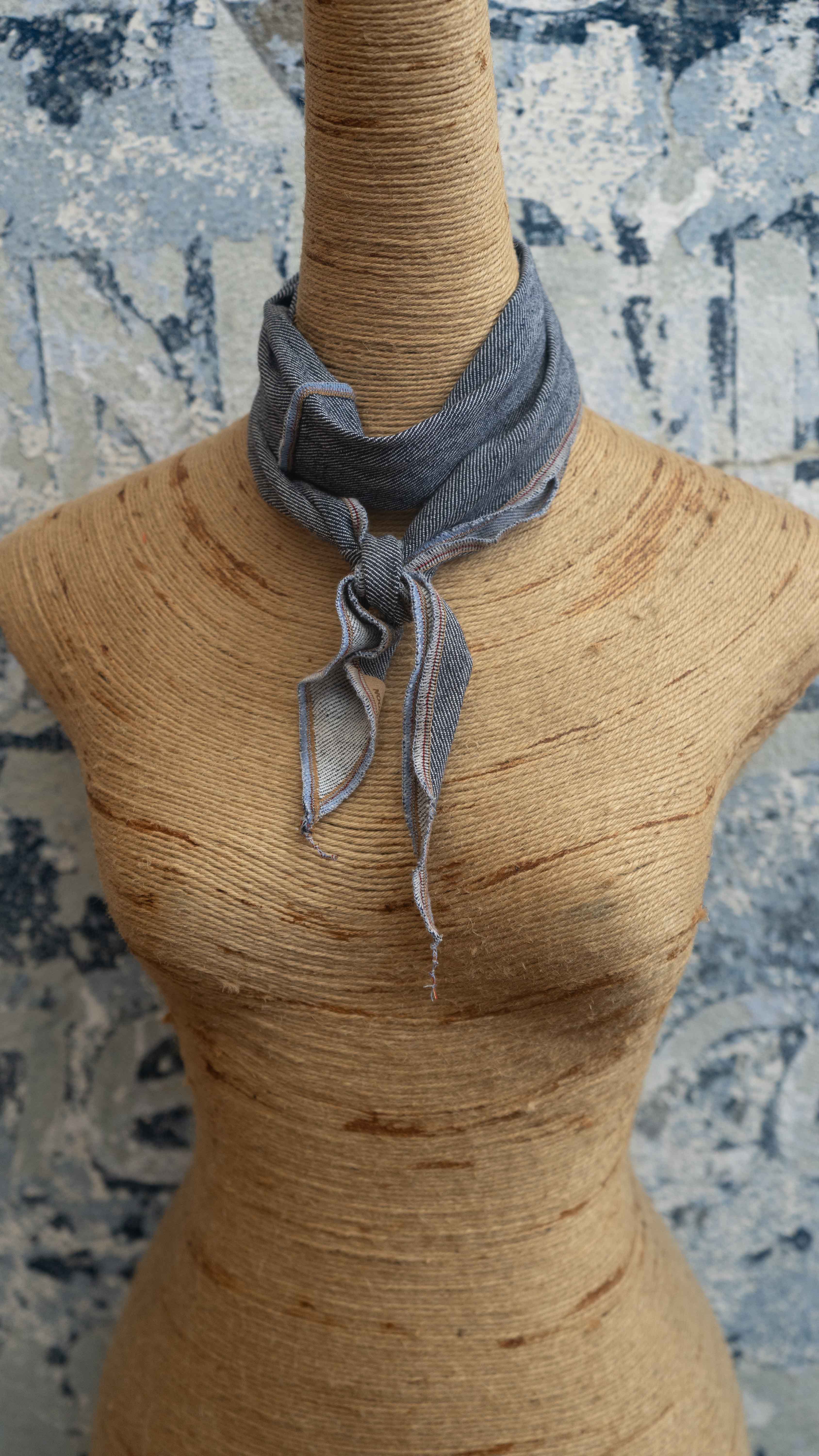 Tennis Tie Break Neck Scarf