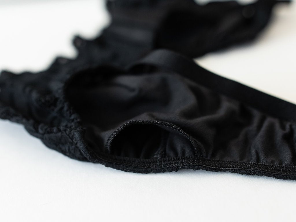 Vela Wireless Bra, Black