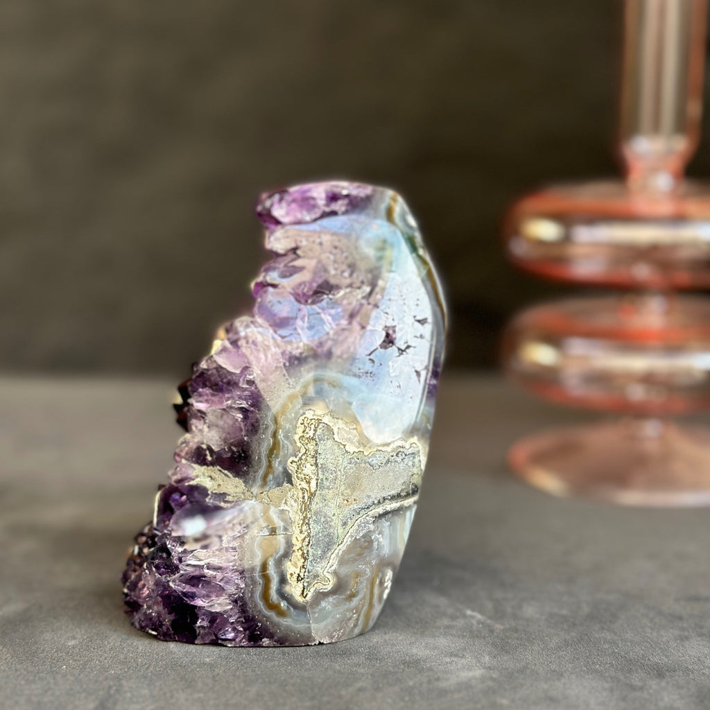 Amethyst geode with Agate formations