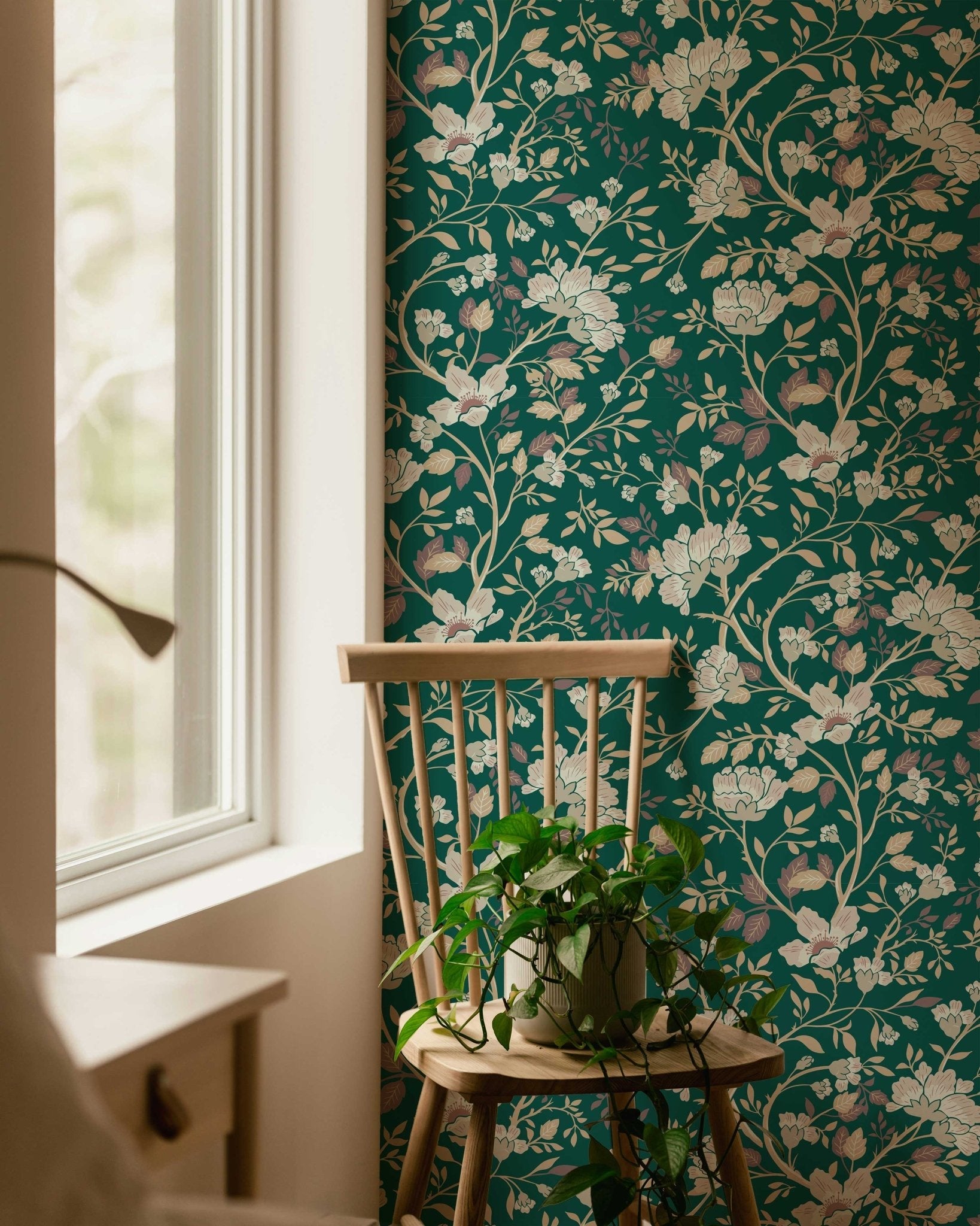 Camellia Study Wallpaper in Pine Grove