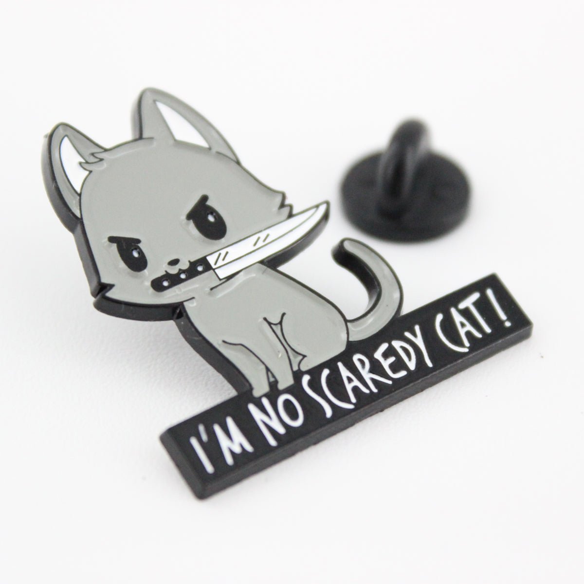 "I'm No Scaredy Cat" Pin – Funny Cat Enamel Pin for Collectors