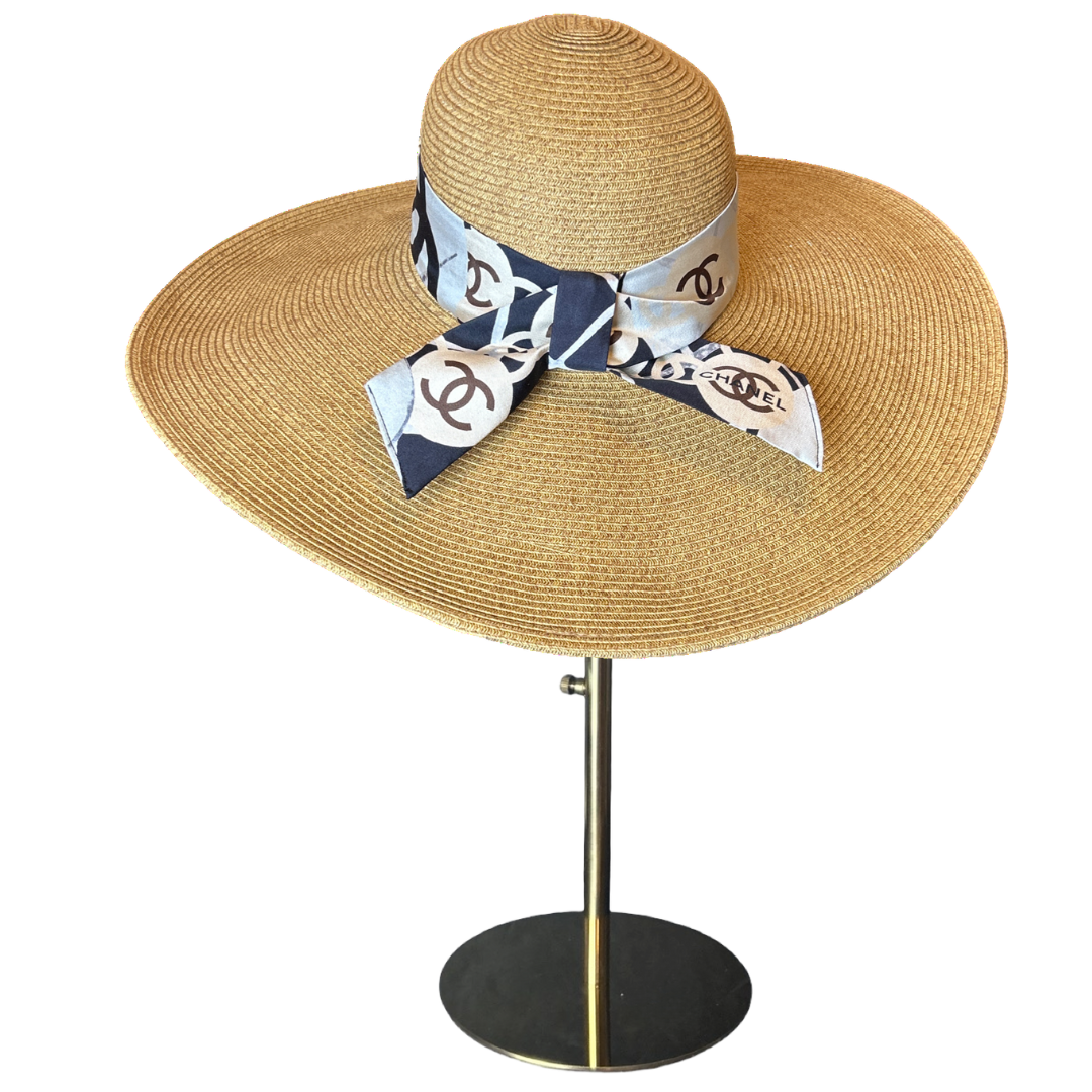 CC Logo Camellia Noir Perfect Straw Sun Hat