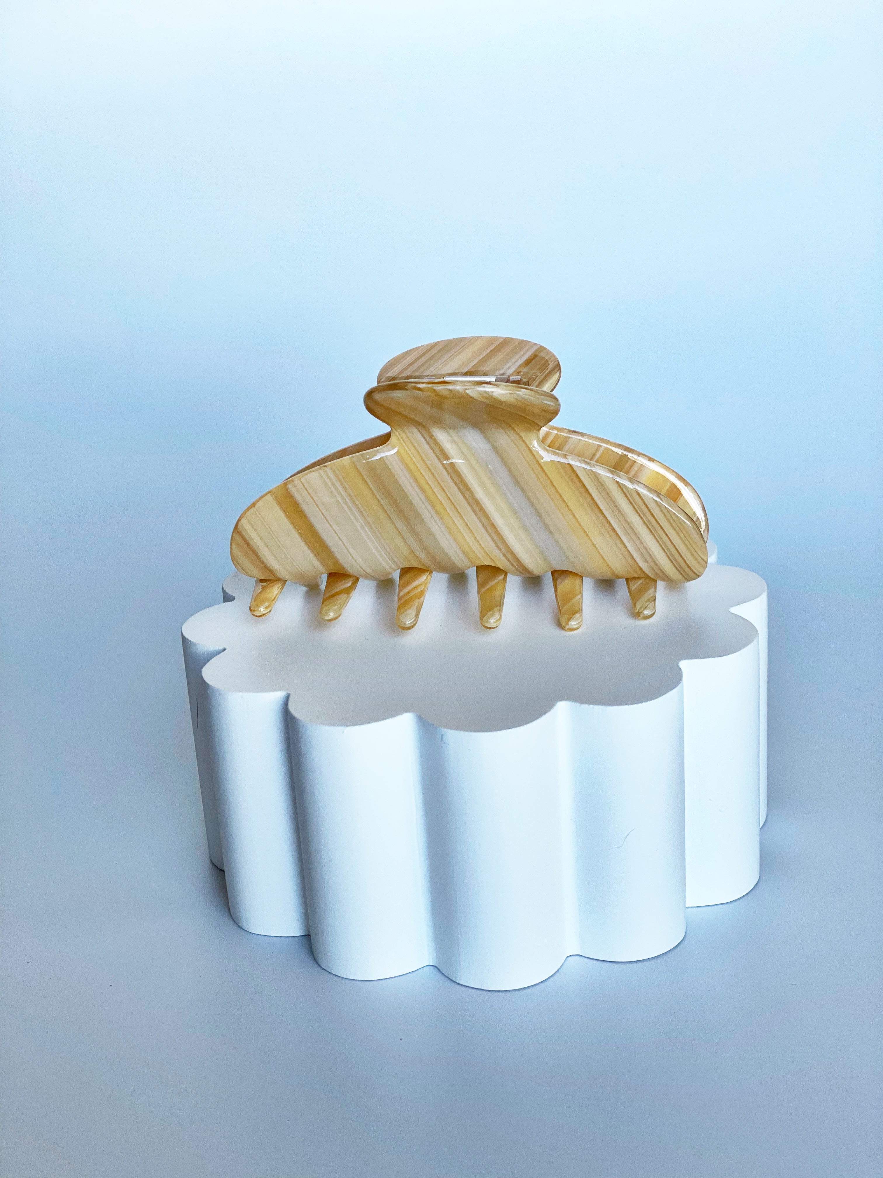 Vanilla Swirl Claw Clip