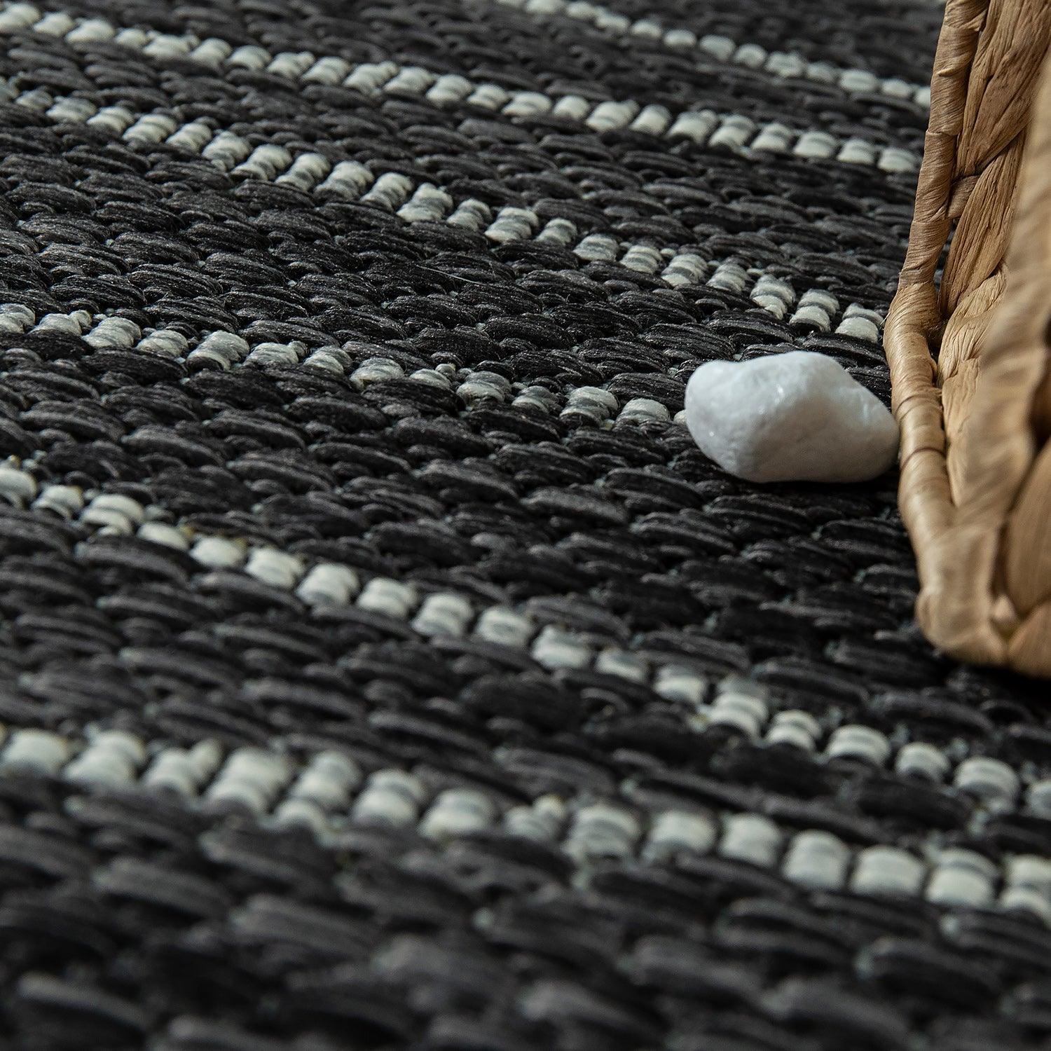 Outdoor Rug Illusion Modern Ethnic Pattern - Black Grey