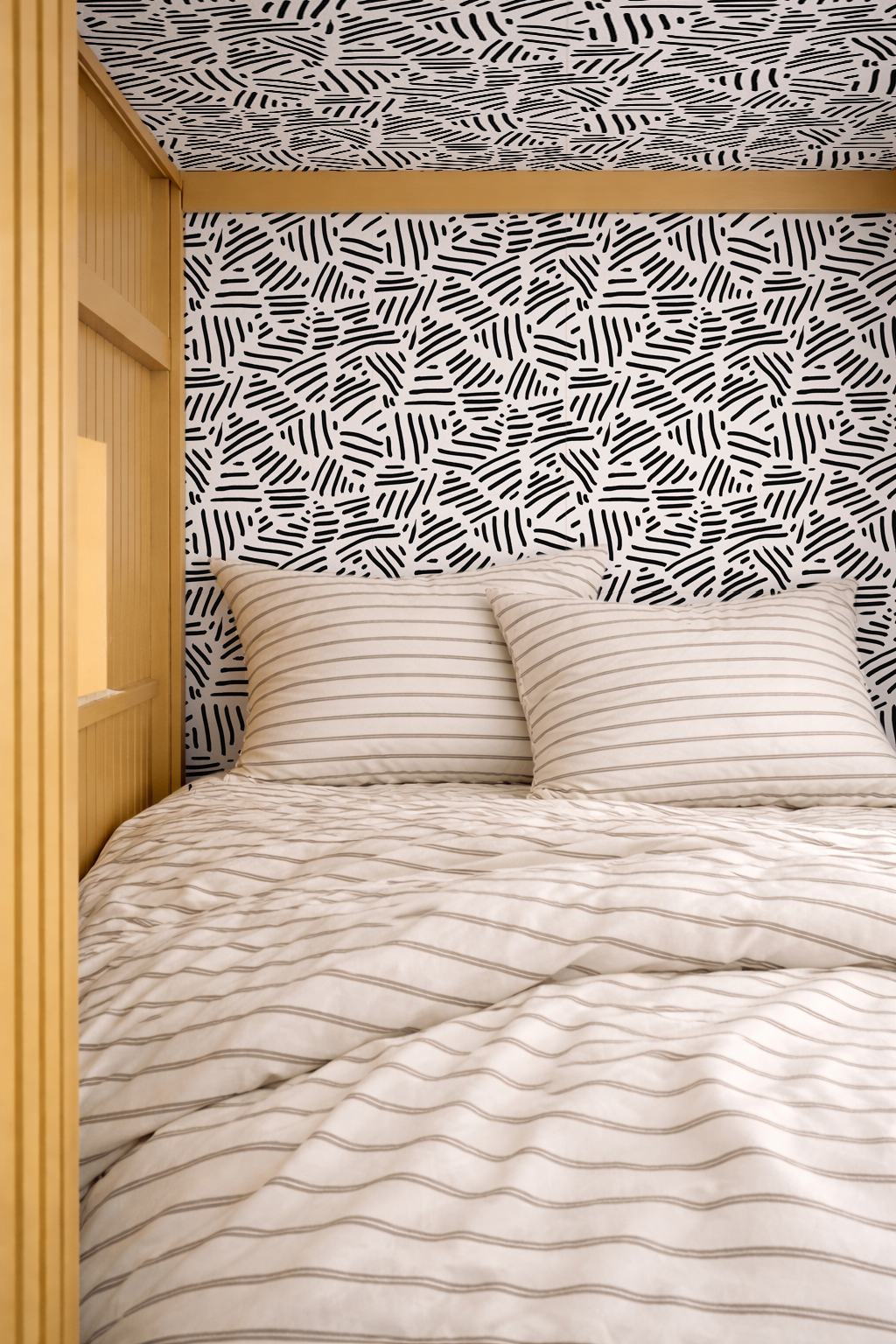 Simple Stripes Wallpaper, white and black