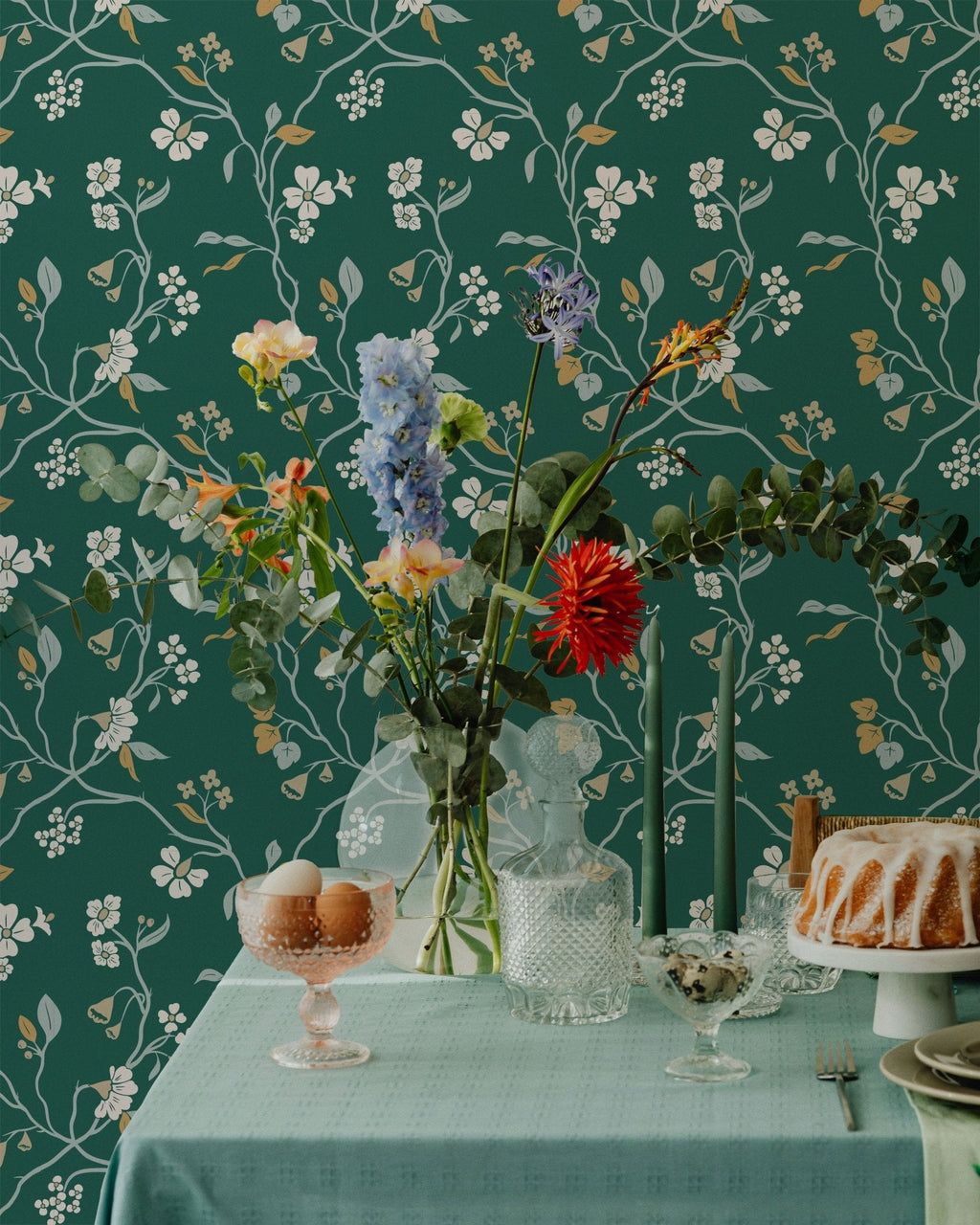 Lunaria Vine Wallpaper in Forest Glen