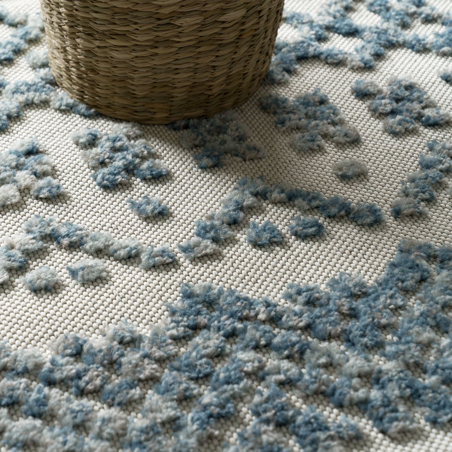 In- & Outdoor Rug Marrakesh High/Low Effect Trellis in Turquoise Cream