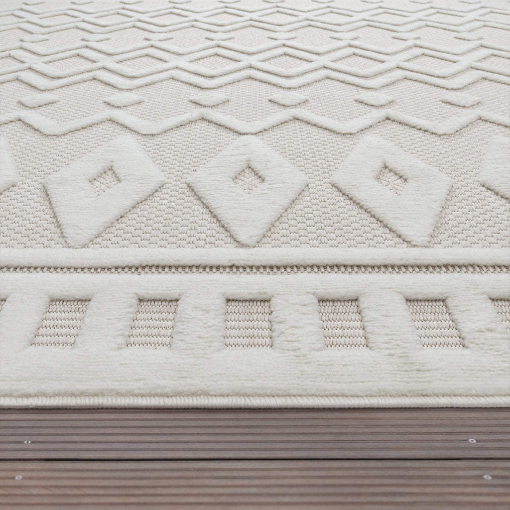 Indoor Outdoor Rug Livorno Geometric Trellis Pattern In Cream