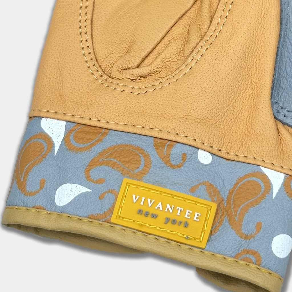Park Paisley | Women's Gold Golf Glove